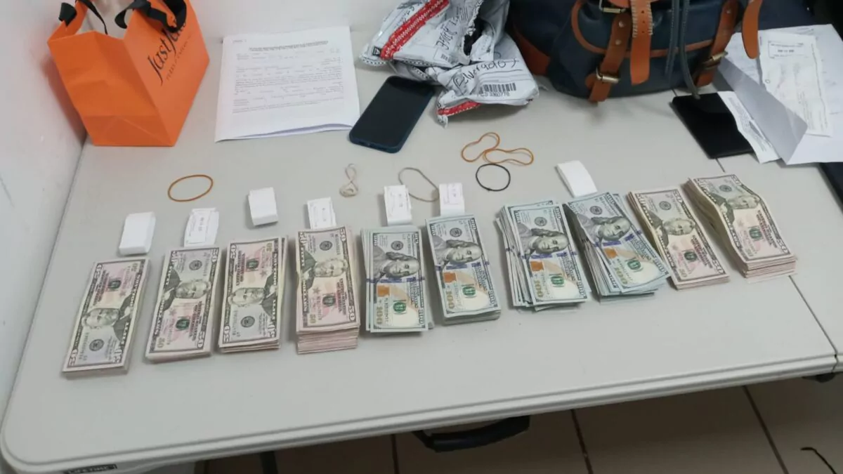Aduanas detecta más de US$400 mil en divisas no declaradas en aeropuertos en menos de una semana