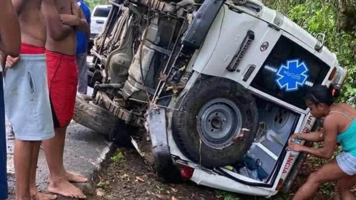 Cinco heridos tras accidente de ambulancia del 9-1-1 en Monte Plata