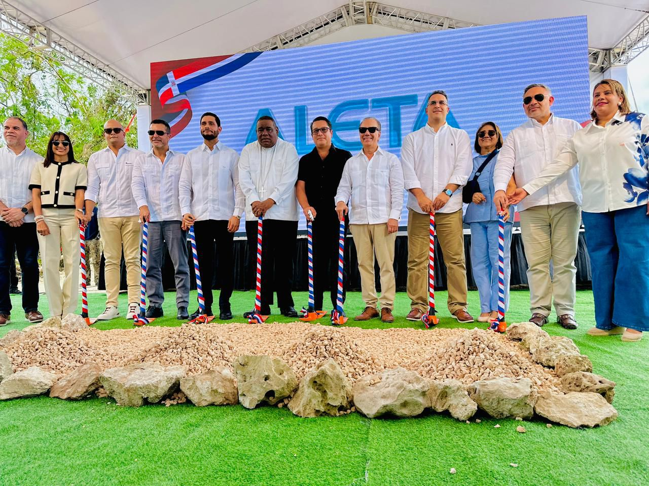 Arranca construcción del boulevard La Otra Banda–Punta Cana para impulsar turismo y movilidad en el Este Arranca construcción del boulevard La Otra Banda–Punta Cana para impulsar turismo y movilidad en el Este