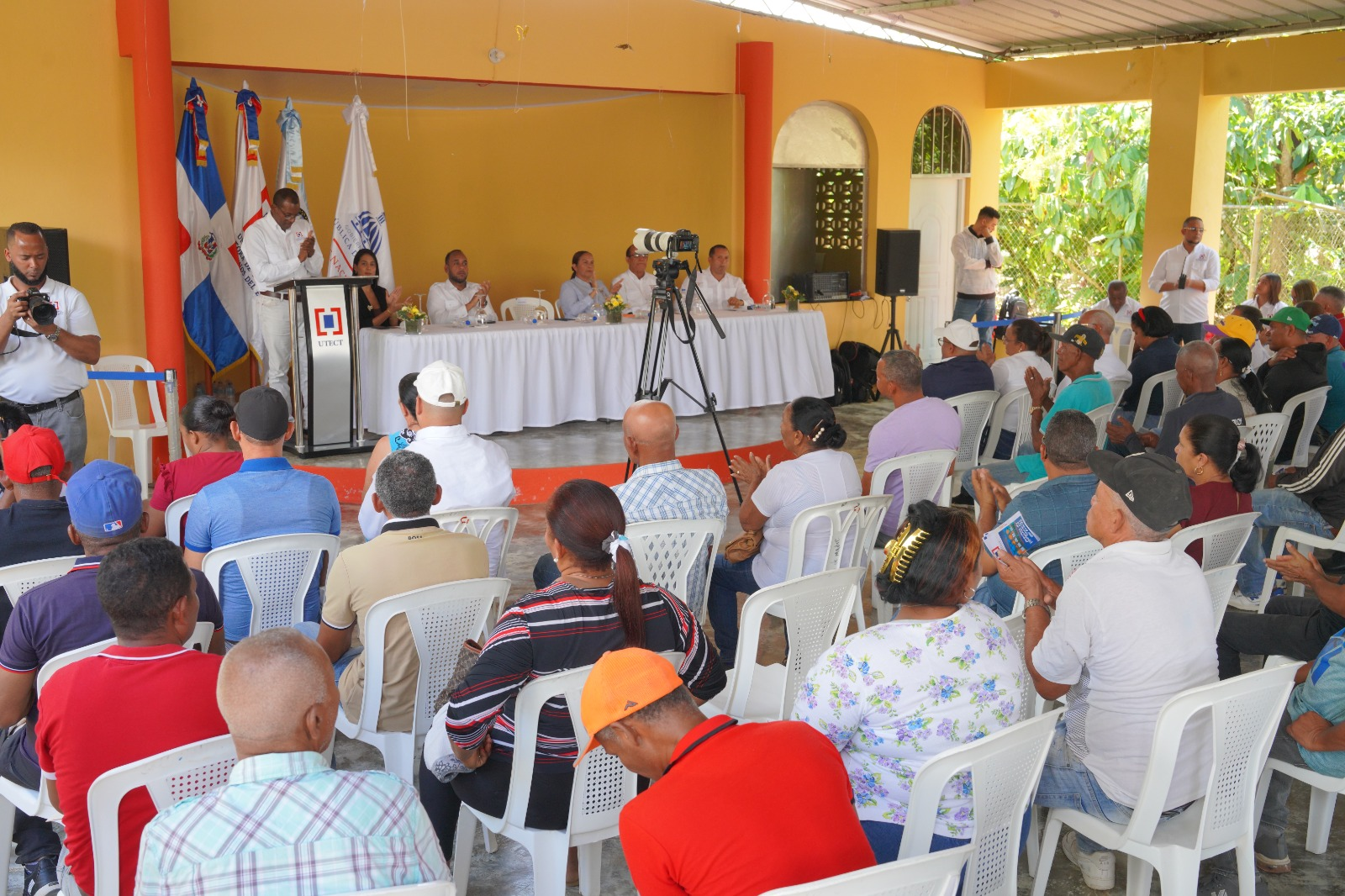Arranca titulación en Los Limones con meta de 500 certificados de propiedad Arranca titulación en Los Limones con meta de 500 certificados de propiedad
