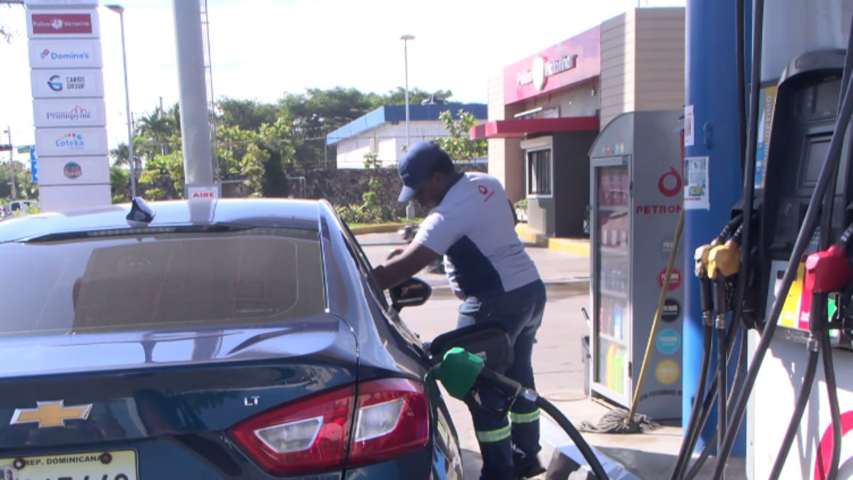 Aumentan los precios de las gasolinas entre 7 y 9 pesos #NoticiasSIN

Detalles en:  

Visítenos en nuestro periódico