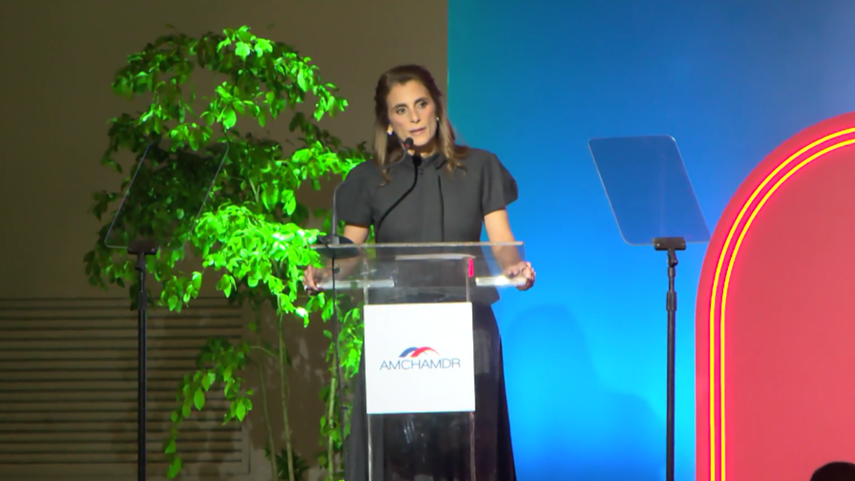 Bonetti sugiere ecosistema para aprovechar el “nearshoring” #NoticiasSIN

Detalles en:  

Visítenos en nuestro periódico