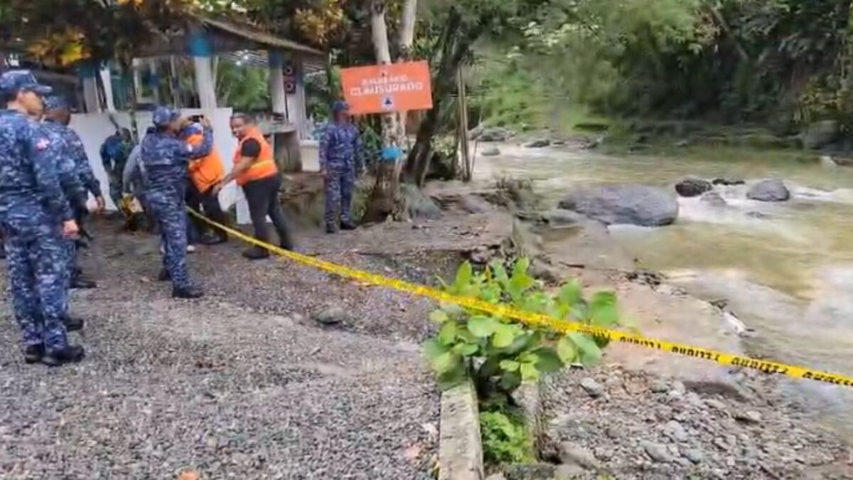 Cierran balnearios en Monseñor Nouel por intensas lluvias 

Detalles en:  

Visítenos en nuestro periódico
