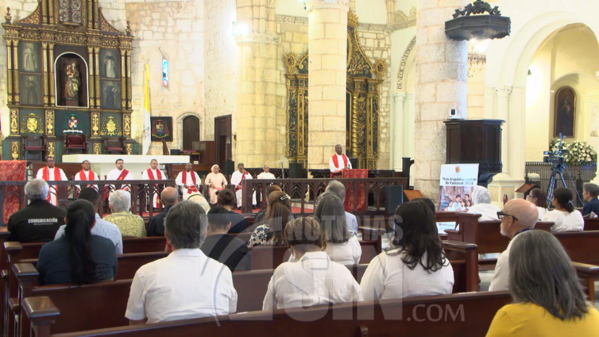 Sermón de las Siete Palabras: Iglesia denuncia corrupción y crisis en salud #NoticiasSIN

Detalles en:  

Visítenos en nuestro periódico