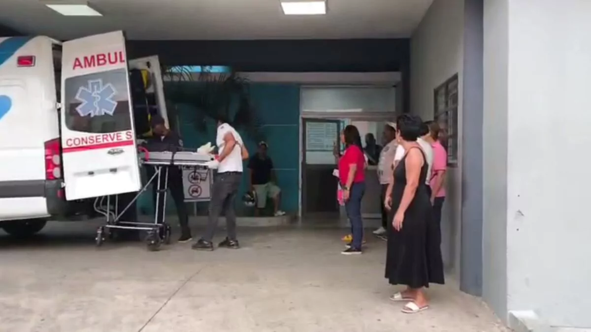 Varios estudiantes son ingresados por presunto ataque colectivo de nervios en liceo de Arroyo Blanco