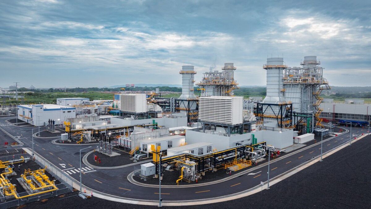 Generadora Gatún coloca bono por US$1,050 millones; marca récord en financiamiento energético regional
#NoticiasSIN 

Amplíe detalles aquí: